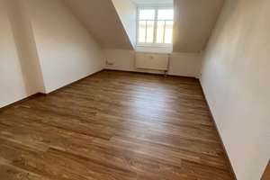 DG/ Bad mit Wanne + Fenster / Balkon an der Küche - frei ab sofort – Matthesstr. 27, 9113 Schloßchemnitz, Chemnitz – Vorschaubild 1