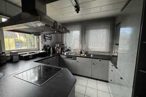 Exquisites 1 -Familienhaus mit großem Garten, EBK, Sauna, Doppelgarage in Poppenweiler – Ludwigsburg (Kreis) – Vorschaubild 12