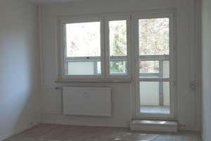 Komfortabel wohnen: Balkon, Aufzug und Gemeinschaftsgarten in ruhiger Lage – Singerstraße 112, 99099 Herrenberg, Erfurt – Vorschaubild 3