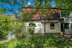 Viel Platz für Familie & Leben: Großes Einfamilienhaus mit Terrassen und Garten – Die vollständige Adresse der Immobilie erhältst du vom Anbieter., 12309 Lichtenrade, Berlin – Vorschaubild 1