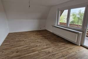 Helle 3-Zimmer Wohnung mit Balkon in Heide – Die vollständige Adresse der Immobilie erhältst du vom Anbieter., 25746 Heide – Vorschaubild 3