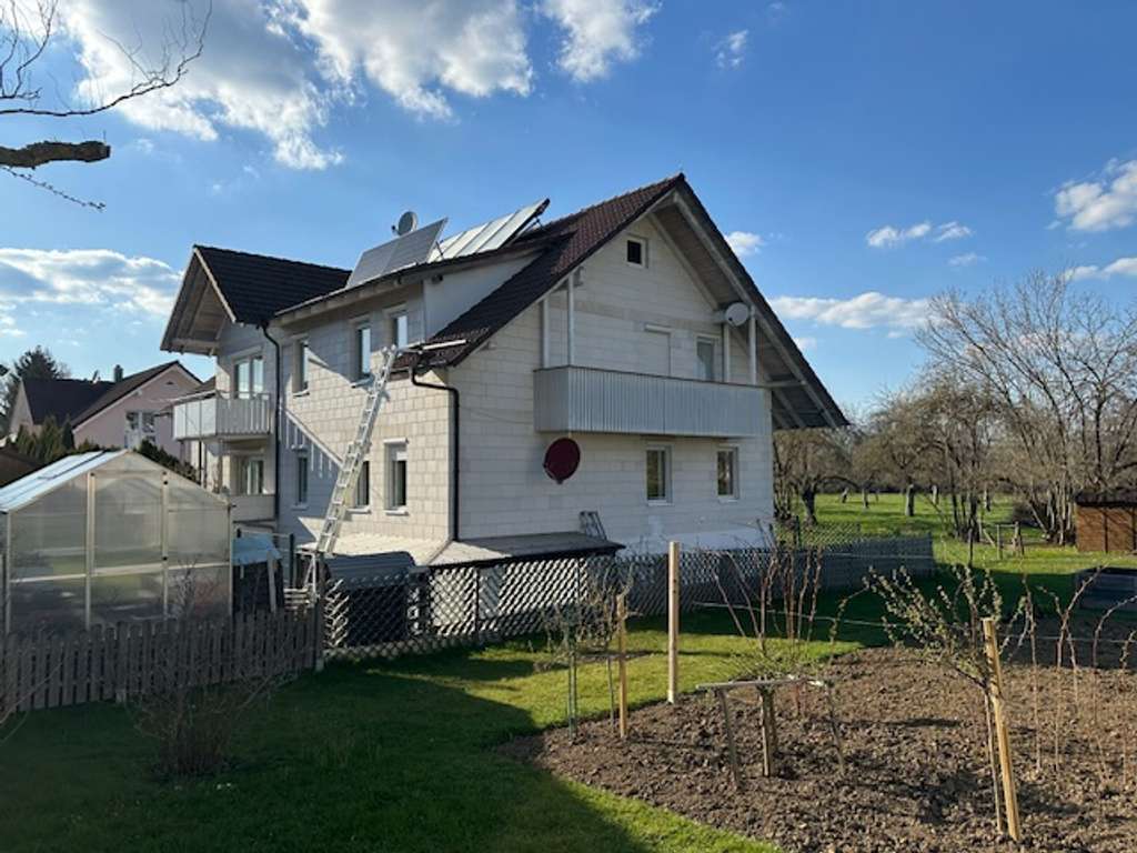 Attraktives 3-Familienhaus als Top - Kapitalanlage oder Mehrgenerationenhaus