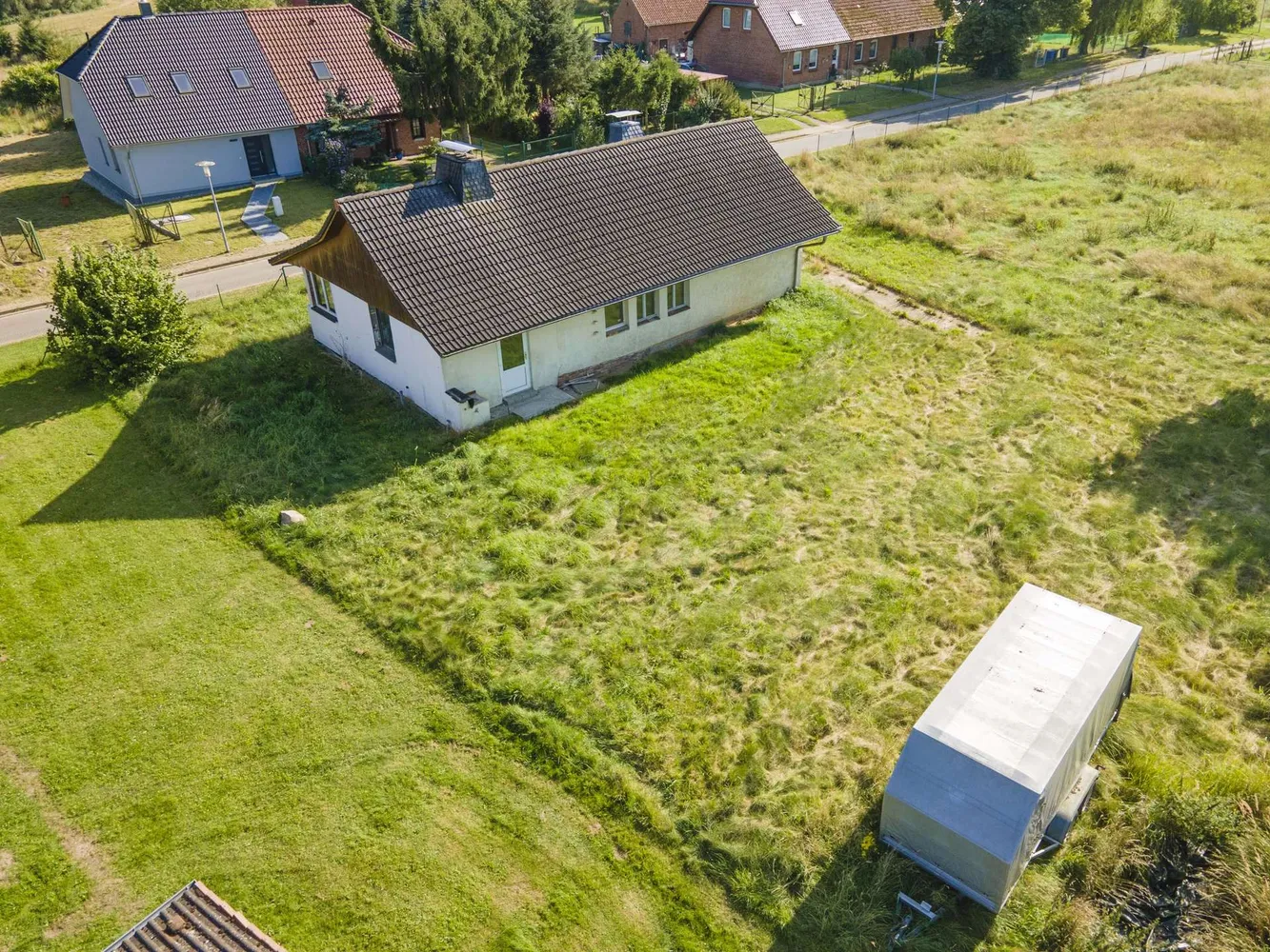 Schöner Bungalow zum Selbstgestalten in ruhiger Umgebung, Vorpommern Rügen Kreis – Bild 4
