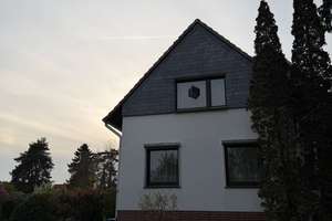 Charmantes Haus mit wundervollem Garten-Mitten in Isernhagen Süd – Die vollständige Adresse der Immobilie erhältst du vom Anbieter., 30657 Isernhagen-Süd, Hannover – Vorschaubild 4