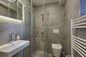 Property thumbnail 13