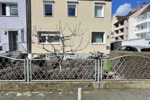 Helle und ruhige 1-Zimmer-Wohnung mit Einbauküche im Zentrum Bonns
