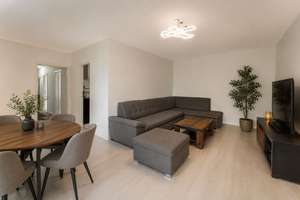 Attraktive & renovierte 3-Zimmer-Wohnung mit Balkon und Tiefgarage in Weiden! – Die vollständige Adresse der Immobilie erhältst du vom Anbieter., 50858 Weiden, Köln – Vorschaubild 2