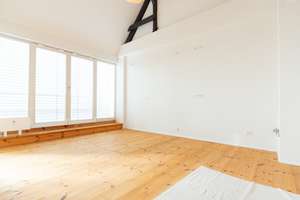 Dachgeschosstraum mit Galerie & Balkon | 2 Bäder | Aufzug | Dielenboden | Stellplatz mgl. – Wurzner Straße 156a, 4318 Sellerhausen-Stünz, Leipzig – Vorschaubild 17
