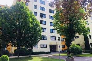 Vermietet! Helle, gut geschnittene 4 ZKB mit Fahrstuhl, TG Platz und verglastem Balkon! – Ziegeleistraße 22f, 86199 Inningen, Augsburg – Vorschaubild 20