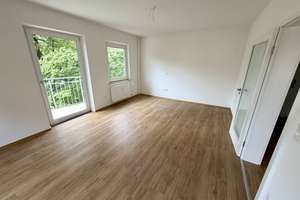 Sanierte 1-Zi.-Whg. mit Süd-Balkon * ab 01.06.2026