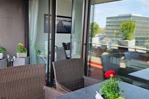 Zentrumsnahe, hochwertige, helle und ruhige 2 Zimmer Penthouse - Wohnung mit Aufzug – Die vollständige Adresse der Immobilie erhältst du vom Anbieter., 72764 Reutlingen-Mitte, Reutlingen – Vorschaubild 9