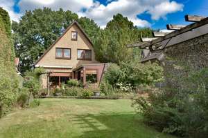 Einfamilienhaus mit Einliegerwohnung in ruhiger und familienfreundlicher Lage von Bramfeld.