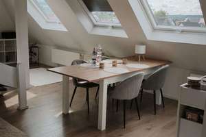 Charmante 2-Zimmer-DG-Wohnung in einer denkmalgeschützten Stadtvilla | Eislingen – Die vollständige Adresse der Immobilie erhältst du vom Anbieter., 73054 Eislingen/Fils – Vorschaubild 3