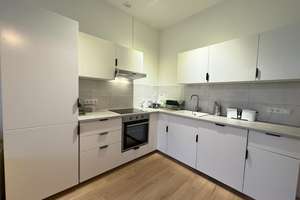 Möblierte 3 Zimmer Wohnung mit Gartenterrasse im Friedrichshain - frei ab 01. August – Simon-Dach-Str. 40, 10245 Friedrichshain, Berlin – Vorschaubild 4