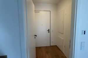 Attraktive 1-Zimmer-Wohnung mit EBK und Balkon am Mainzer Zollhafen – Flößerhof 17, 55118 Mainz – Vorschaubild 3