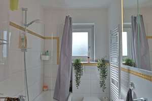 helle ruhig gelegene 2-Zimmer-Wohnung mit großer Küche, Diele, Bad, Balkon - variable Raumaufteilung – 40470 Mörsenbroich, Düsseldorf – Vorschaubild 8
