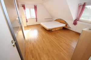 ...das gepflegte Wohnhaus mit zwei Garagen, Carport und dem Charme der fünfziger Jahre! – Reutlingen (Kreis) – Vorschaubild 13