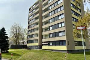 Frisch renovierte 3,5 Zimmer Wohnung in bester Lage!