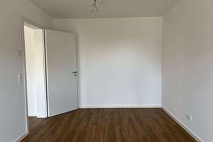 60m² WBS erforderlich - Neubauwohnung mit Balkon & Einbauküche – Kirschenweg 16, 38268 Lengede – Vorschaubild 5
