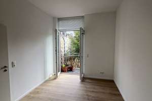 Neuwertig! Stilvolle 2-Zimmer-Wohnung mit EBK und Sonnenterrasse in zentraler Lage von Aachen! – Steinkaulstraße 51, 52070 Adalbertsteinweg, Aachen – Vorschaubild 4