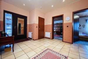 Einfamilienhaus mit Einliegerwohnung - 8,5 Zimmer, 240m², Garten, neuer Terrasse, Balkon und EBK – Die vollständige Adresse der Immobilie erhältst du vom Anbieter., 38259 Beinum, Salzgitter – Vorschaubild 18