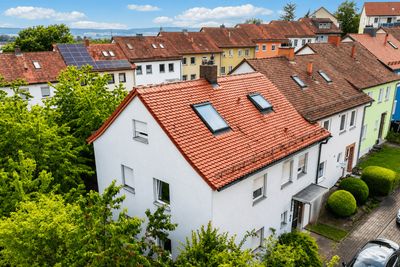 Reihenhaus mit Potential: vielseitig nutzbar als EFH, MFH oder Vermietungsobjekt