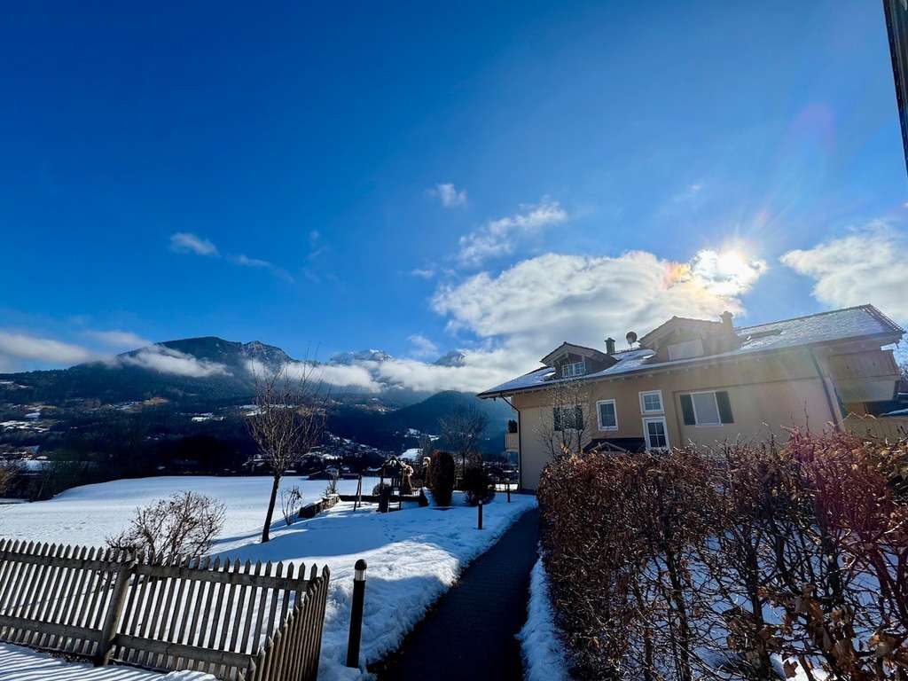 Immobilie in Schönau am Königssee - Exklusive 3,5-Zimmer-Erdgeschosswohnung mit großem Privatgarten - Bild 2