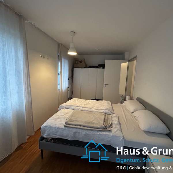 *** schöne 2-Zimmer-Wohnung mit Terrasse, Einbauküche und Stellplatz, nähe Campus/Klinikum ***