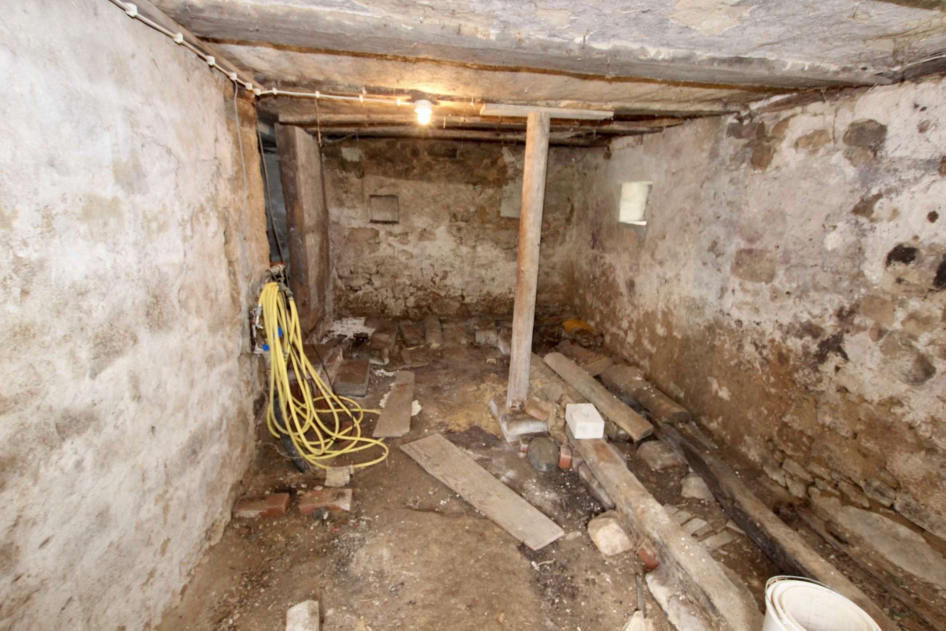 Immobilie in Herbolzheim - Sanierungsobjekt mit Geschichte und Potenzial im Ortskern von Bleichheim – im Bieterverfahren - Bild 14