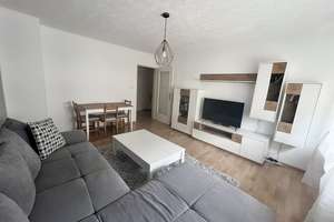 Nähe Landgrabenstraße ! Helle 2-ZW, 55 m²,  Einbauküche gegen Ablöse, Balkon, 3. OG ohne Aufzug – Die vollständige Adresse der Immobilie erhältst du vom Anbieter., 90443 Steinbühl, Nürnberg – Vorschaubild 3