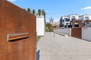 Bestlage: Architektenvilla im 
Bauhausstil mit 2 TG-Plätzen! – Die vollständige Adresse der Immobilie erhältst du vom Anbieter., 93049 Westenviertel, Regensburg – Vorschaubild 36