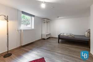Eine Kapitalanlage die sich rechnet - Vermietetes Zweifamilienhaus – Die vollständige Adresse der Immobilie erhältst du vom Anbieter., 24148 Ellerbek, Kiel – Vorschaubild 8