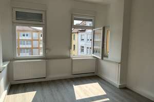 4-Zimmer-Wohnung mit EBK in Pforzheim – Salierstraße 32, 75177 Nordstadt, Pforzheim – Vorschaubild 2
