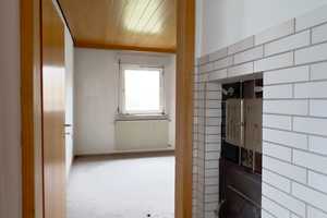 Maxdorf – Freistehendes Einfamilienhaus mit großem Potenzial – Sanierung oder Abriss möglich – Weisenheimer Straße 24, 67133 Rhein-Pfalz-Kreis – Vorschaubild 21