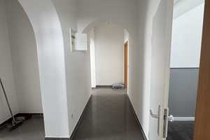 Stilvolle 3-Raum-Wohnung mit Balkon in Wetter (Ruhr) – Rathenaustraße 10, 58300 Ennepe-Ruhr-Kreis – Vorschaubild 4