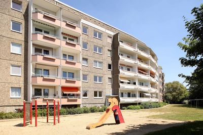 Optimal ... XXL-Balkon und Küche mit Fenster!