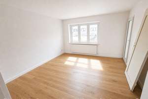 Charmante 3 Zimmerwohnung mit optimaler Raumaufteilung und Balkon – Die vollständige Adresse der Immobilie erhältst du vom Anbieter., 70176 Rosenberg, Stuttgart – Vorschaubild 2