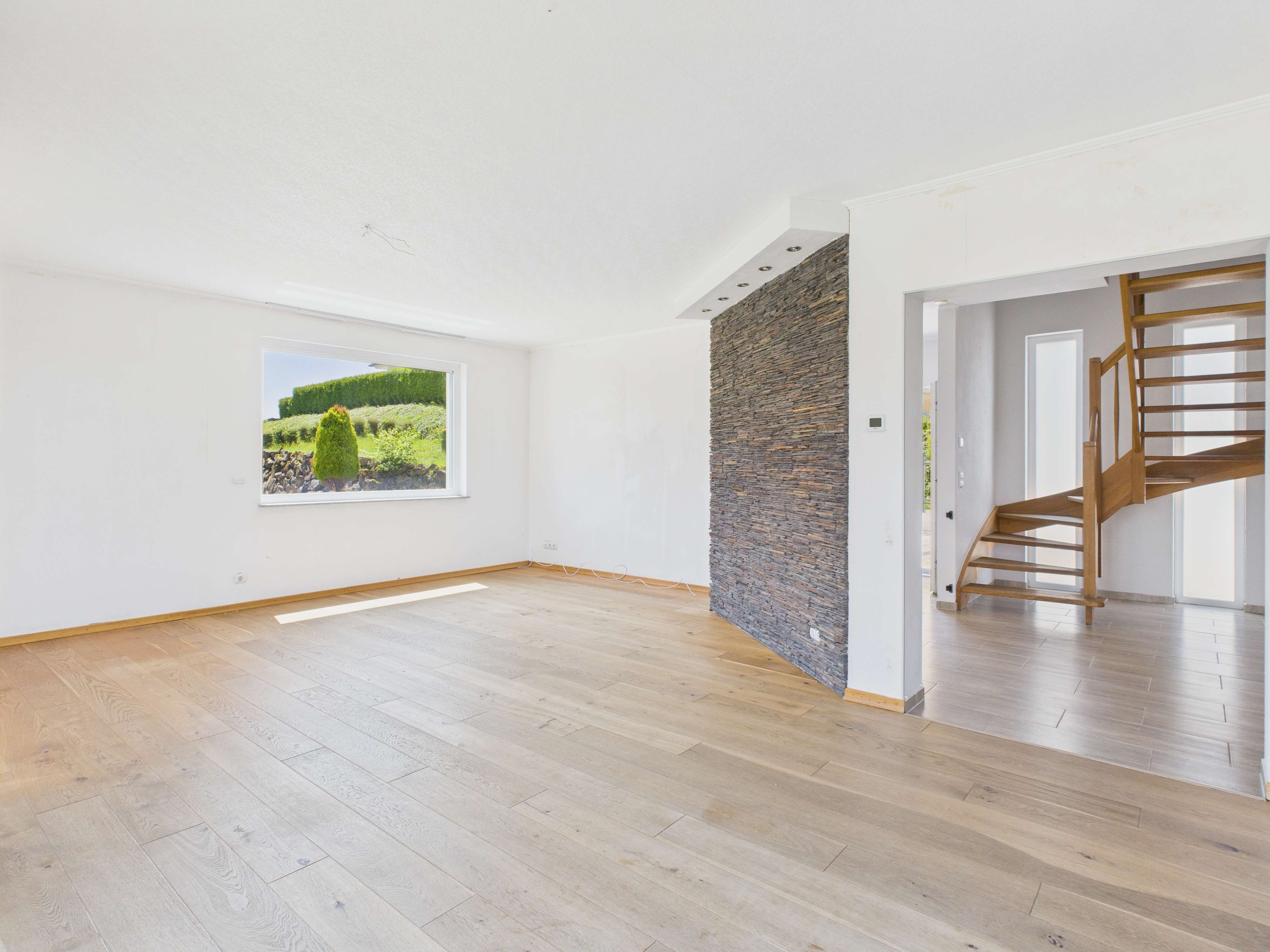 Immobilie in Gerolstein - Einfamilienhaus mit sonnigen Garten in guter Lage ! - Bild 9