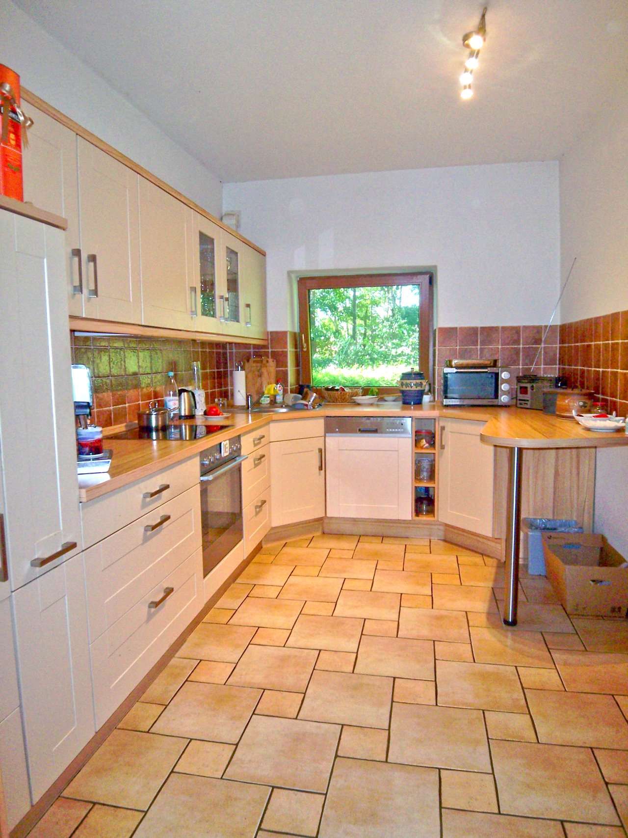 Immobilie in Obergurig - Hornja Hórka - Mod. EFH im Bungalowstil mit Terrasse - Bad m. Wanne u. Dusche - Kamin - EBK - Doppelcarp. - nahe BZ - Bild 6