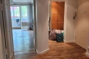 Bezugsfreie schöne möblierte 2,5 Zimmer Wohnung in Tiergarten Moabit mit Wintergarten – Oldenburger Str. 39, 10551 Moabit, Berlin – Vorschaubild 3