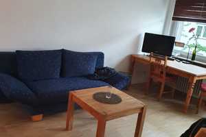 Geschmackvollem möblierte Wohnung mit zwei Zimmern sowie Balkon und Einbauküche in Neudorf – Koloniestrasse 151, 47057 Duisburg – Vorschaubild 2