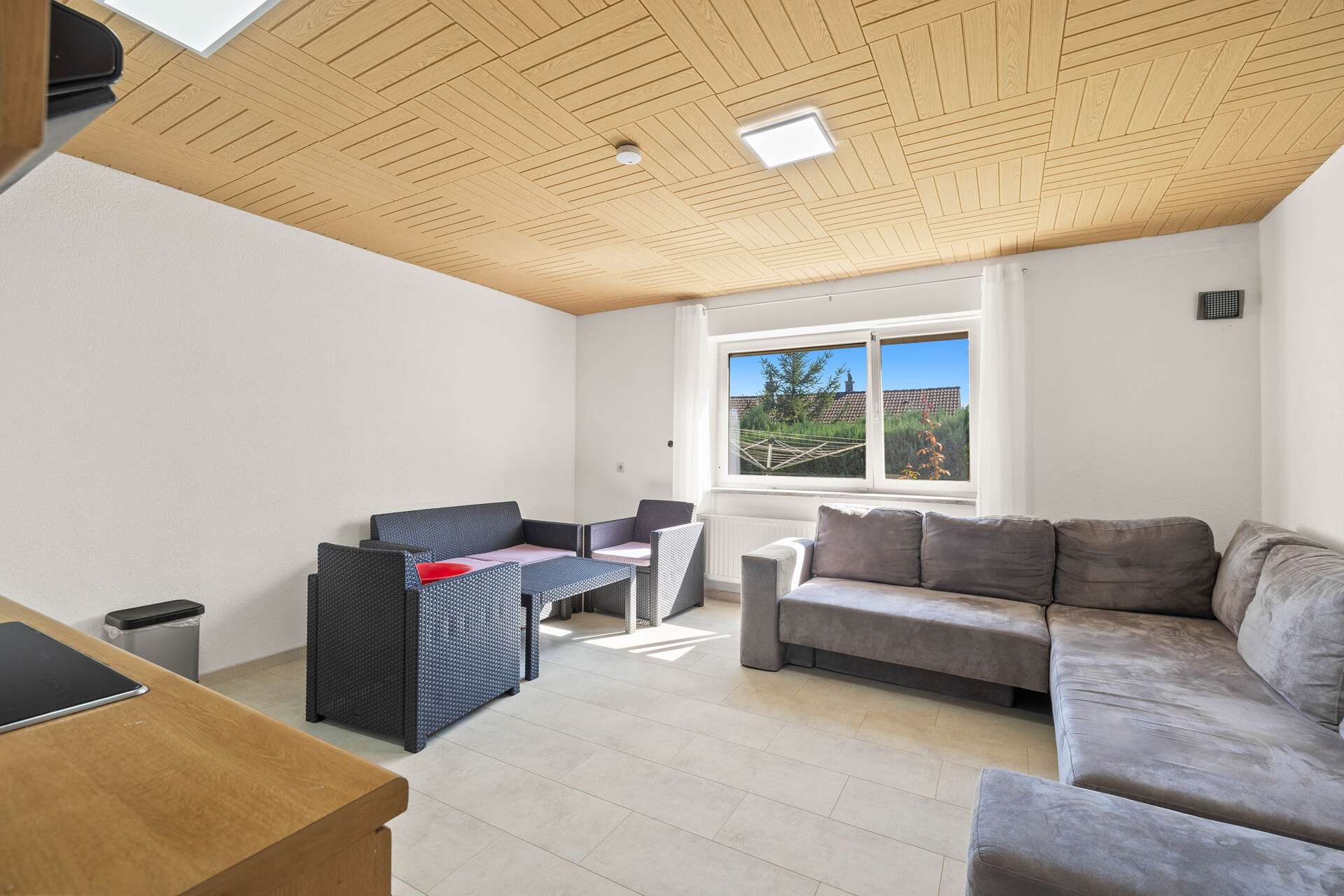 Immobilie in Hohentengen am Hochrhein - Platzwunder mit 2 Wohneinheiten - ca. 324 m² Wohnfläche, XXL-Dachterrasse - modernisiert inkl. PV - Bild 9