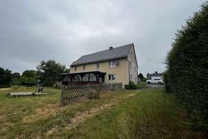 Einfamilienhaus auf ca. 1.200m² großen Grundstück in Bad Steben! – Die vollständige Adresse der Immobilie erhältst du vom Anbieter., 95138 Bad Steben – Vorschaubild 1