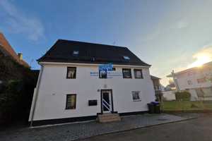 Zentralgelegenes Einfamilienhaus mit Einliegerwohnung – Böblingen (Kreis) – Vorschaubild 1