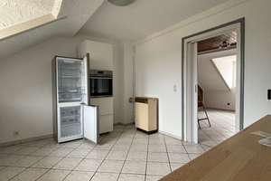 Schöne Altbau Dachgeschoss-Wohnung mit Küche und Keller im historischen Kesselstadt. – Alexanderstraße 7, 63454 Kesselstadt, Hanau – Vorschaubild 15