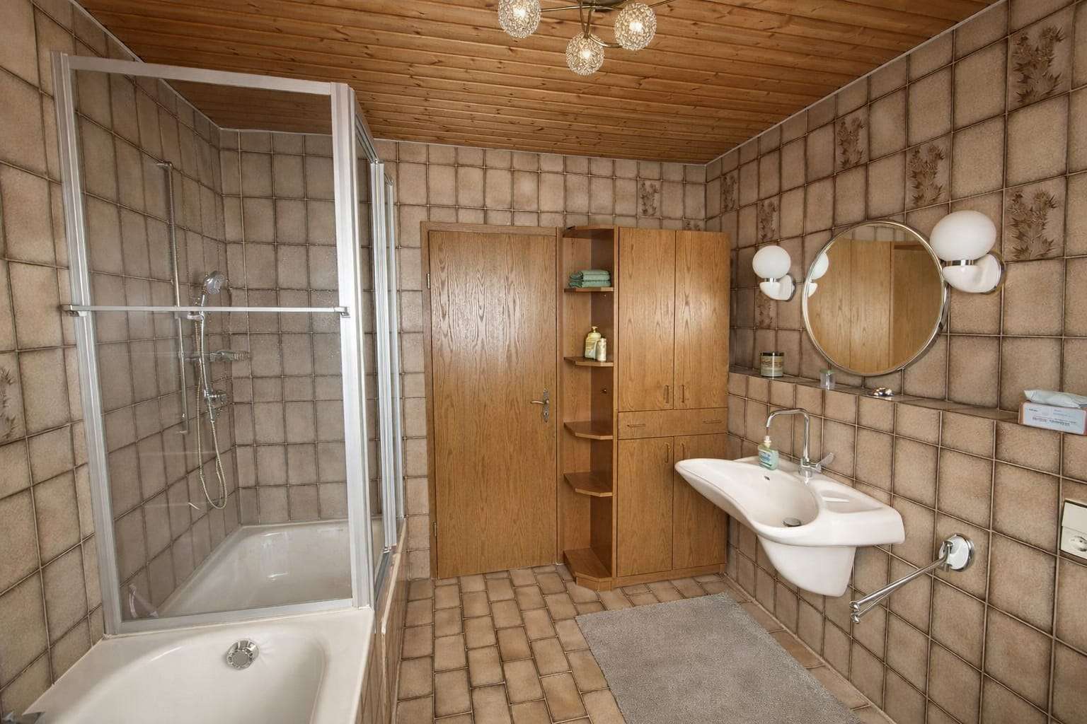 Immobilie in Walzbachtal - Große Wohnung mit Garage & Gartenanteil  4.ZKB + Balkon im schönen Walzbachtal - Bild 5