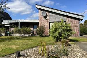 NEUWERTIGER BUNGALOW - FÜR DIE FAMILIE ODER DEN PRIVATIER.... – Die vollständige Adresse der Immobilie erhältst du vom Anbieter., 27404 Zeven – Vorschaubild 1