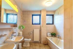 ***Schönes Mehrgenerationenhaus mit vielen Möglichkeiten*** – Die vollständige Adresse der Immobilie erhältst du vom Anbieter., 65205 Nordenstadt, Wiesbaden – Vorschaubild 8