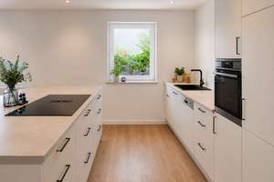 Moderne 2-Zimmer-Gartengeschosswohnung mit umläufiger Terrasse und Garten – Lauxweg 4, 70619 Heumaden, Stuttgart – Vorschaubild 3