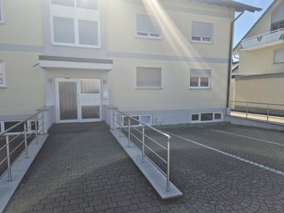 Attraktive Kapitalanlage mit 5,6 % Rendite – 3-Zimmer-Wohnung mit vermieteten Hobbyräumen